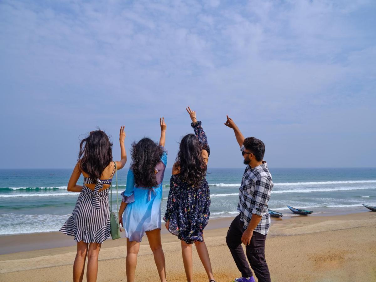 Zone By The Park Gopalpur Hotel Bagian luar foto