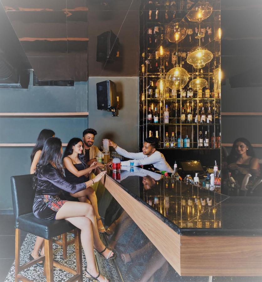 Zone By The Park Gopalpur Hotel Bagian luar foto